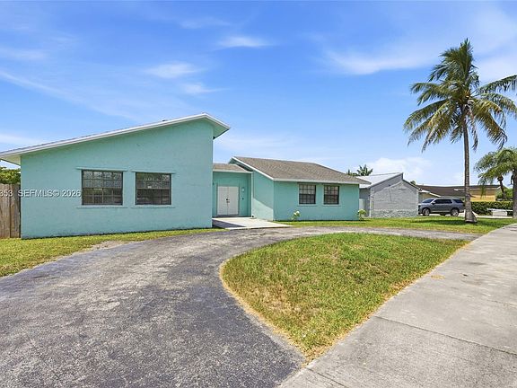 4th image of 16604 SW 104th Ct