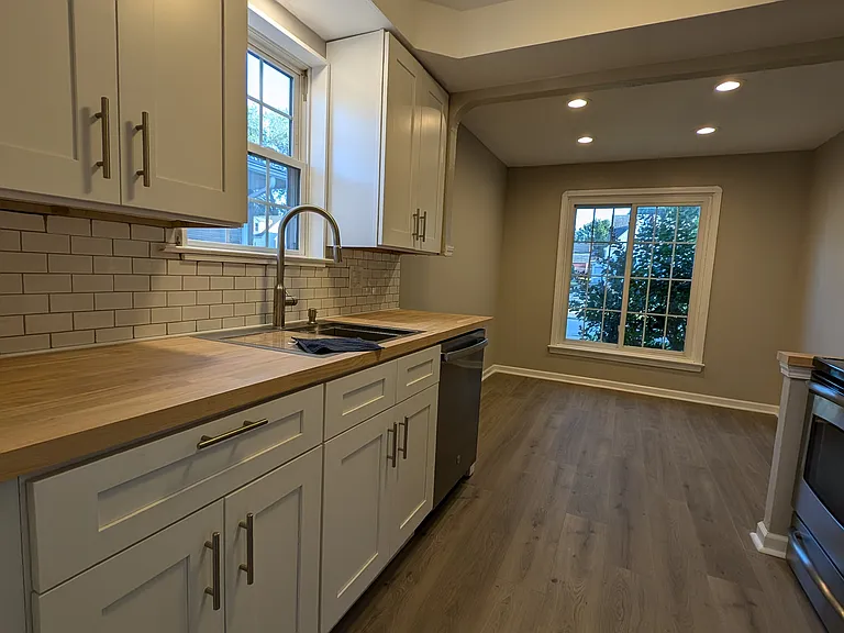 8900 Fernhill Ave — Photo 1