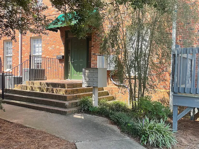 492 N Thomas St — Photo 18
