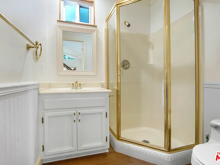 2401 Olive Ave — Photo 10
