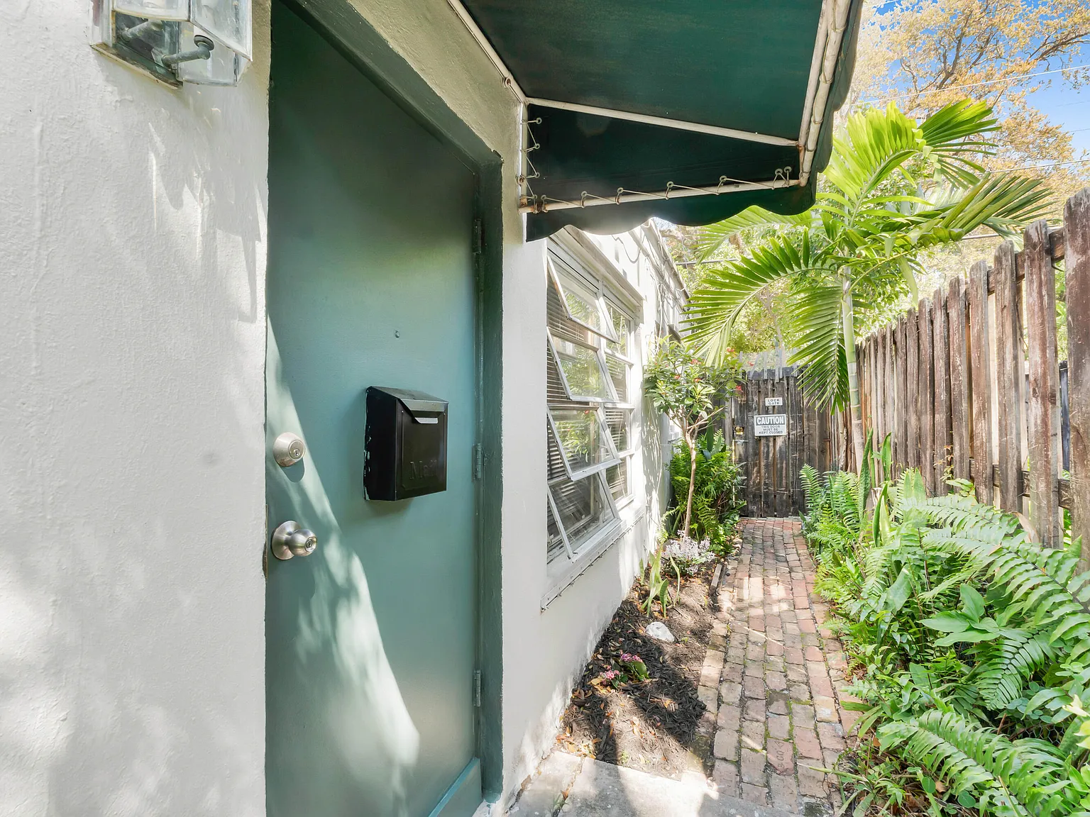 1 bed, 1.0 bath, 480 sqft, $1,800 — Photo 3