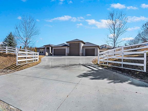 4th image of 24710 Blessinger Rd