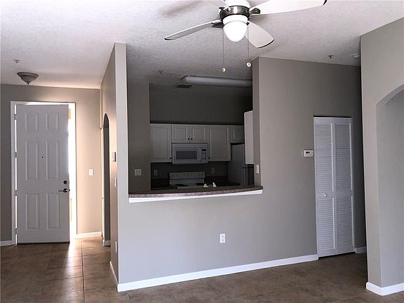 4th image of 5020 Fairways Cir APT J208