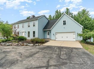 3727 E Julie Ann Dr, Midland, MI 48642