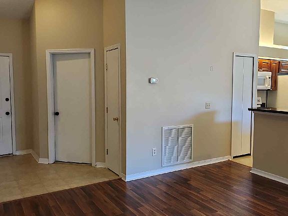5th image of 2210 Captain Kidd Dr