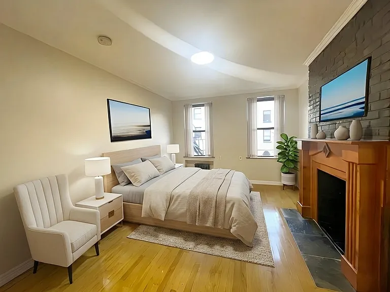248 W 20th St #2W — Photo 1