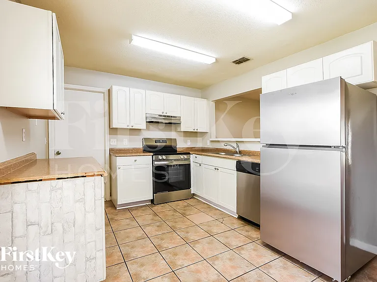 409 Bar Ct — Photo 7
