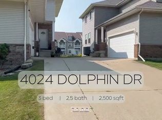 4024 Dolphin Dr, Madison, WI 53719