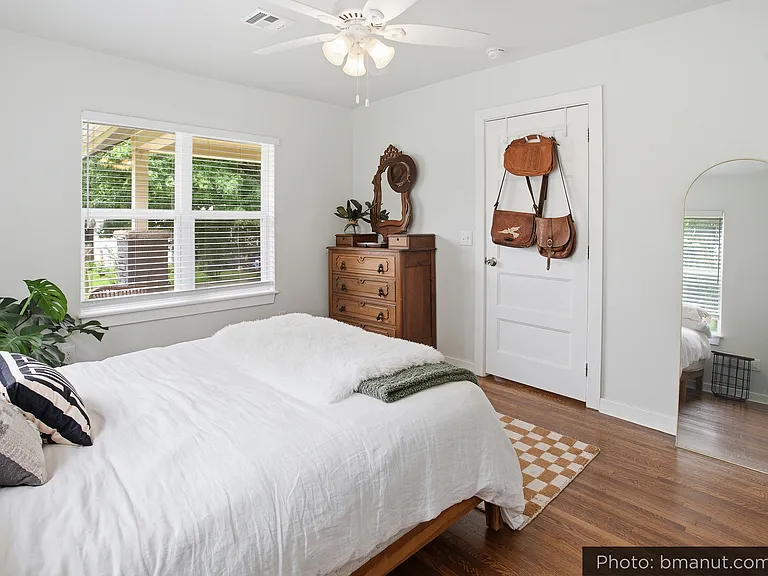 321 N Xenophon Ave — Photo 38