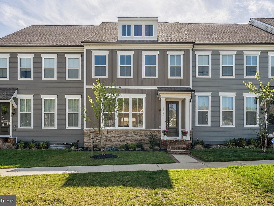 1st image of 1809 River Heritage Blvd