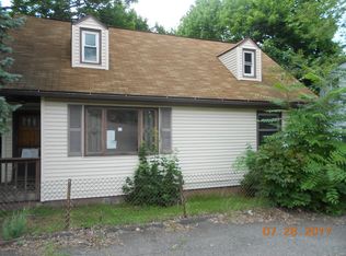 16 Slattery St, Wilkes Barre Township, PA 18702