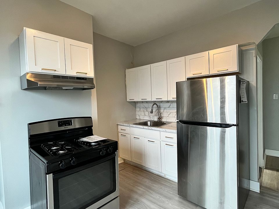 1st image of 122 Randolph Ave APT 3L