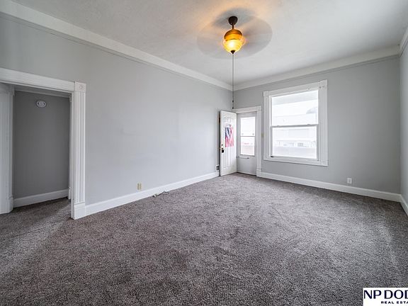 5th image of 312 W 6th St