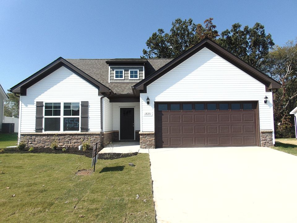 This stunning 1315sqft home is a 3 bedroom 2 bathroom with a 2 car garage