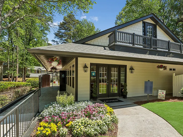 ReNew Marietta — Photo 31