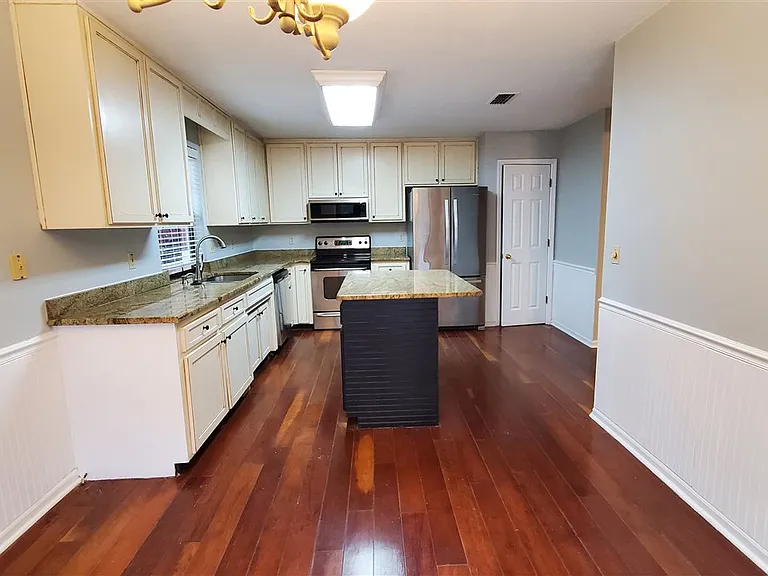 4914 Ballygar Dr — Photo 15