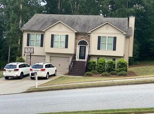 533 Greenridge Ln, Loganville, GA 30052