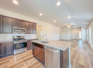 249 Sage Meadows Dr, San Marcos, TX 78666