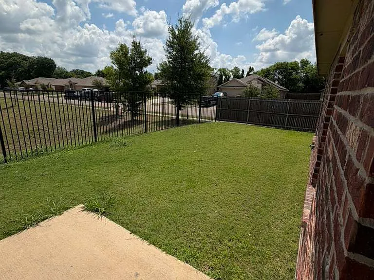 2708 Corbo Dr — Photo 14