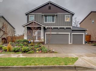 15981 SE Windswept Waters Dr, Damascus, OR 97089