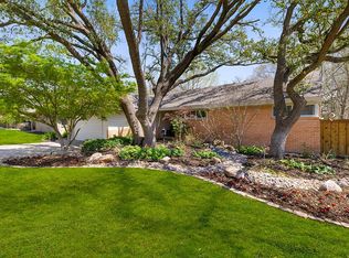 6584 Axton Ln, Dallas, TX 75214