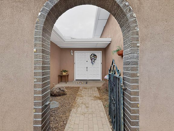 5th image of 9204 Orlando Pl NE