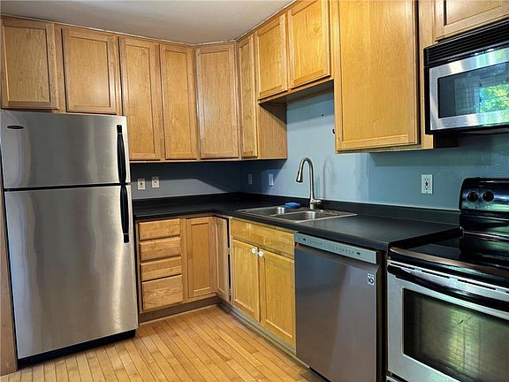 2nd image of 5130 Hiawatha Ave APT 1
