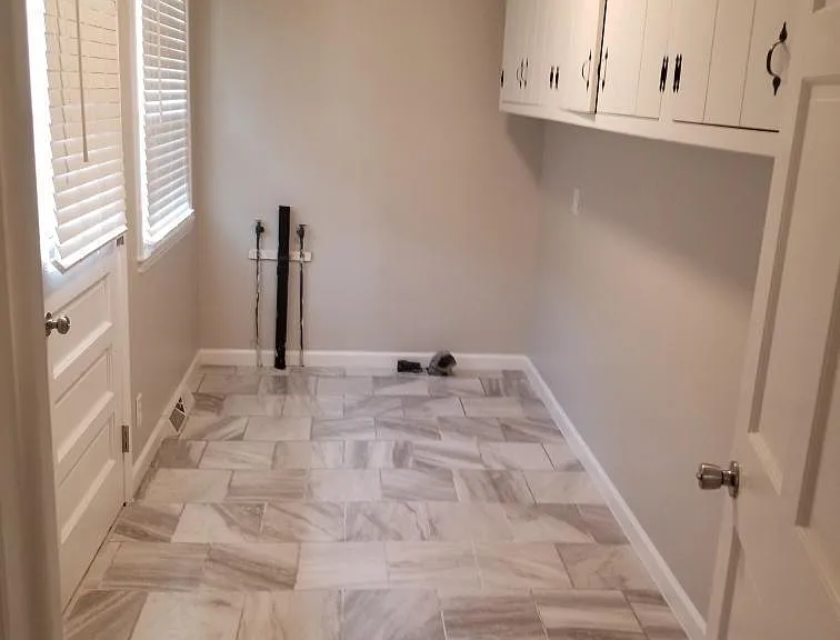 1403 Fleming Rd — Photo 9
