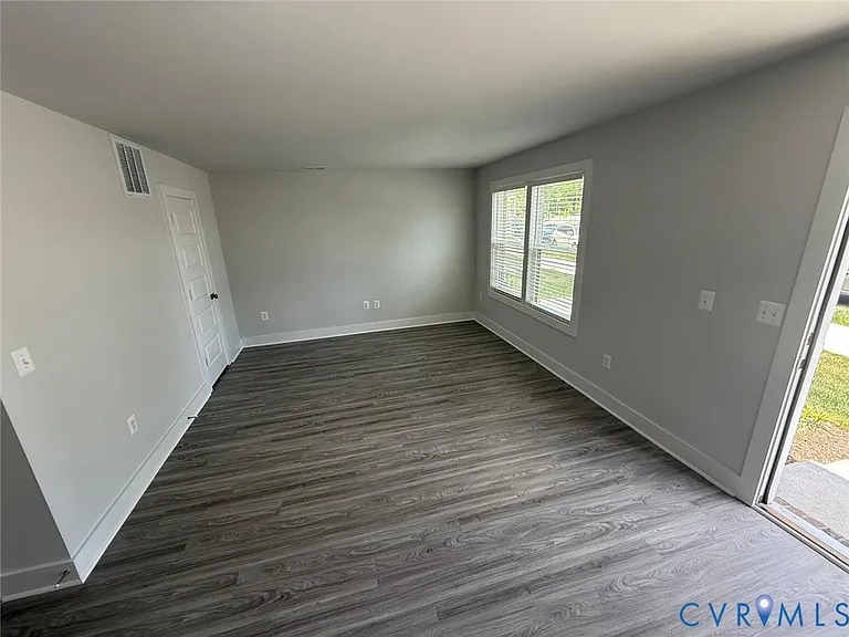 10144 All Star Blvd — Photo 3