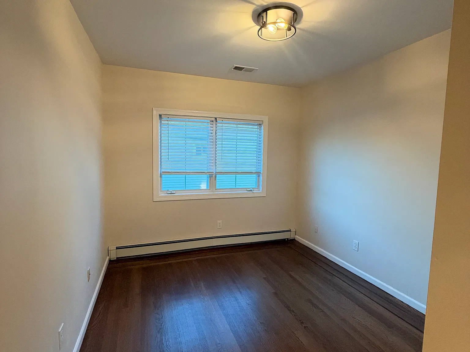 2 bed, $2,800 — Photo 4