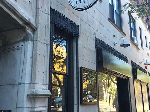 2nd image of 1325 W Wilson Ave #610