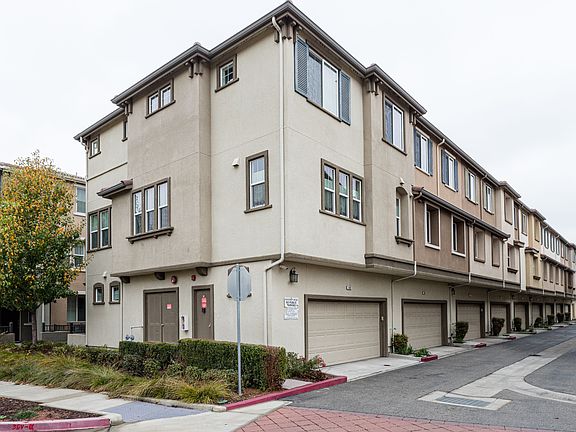3rd image of 408 Palmer Ave