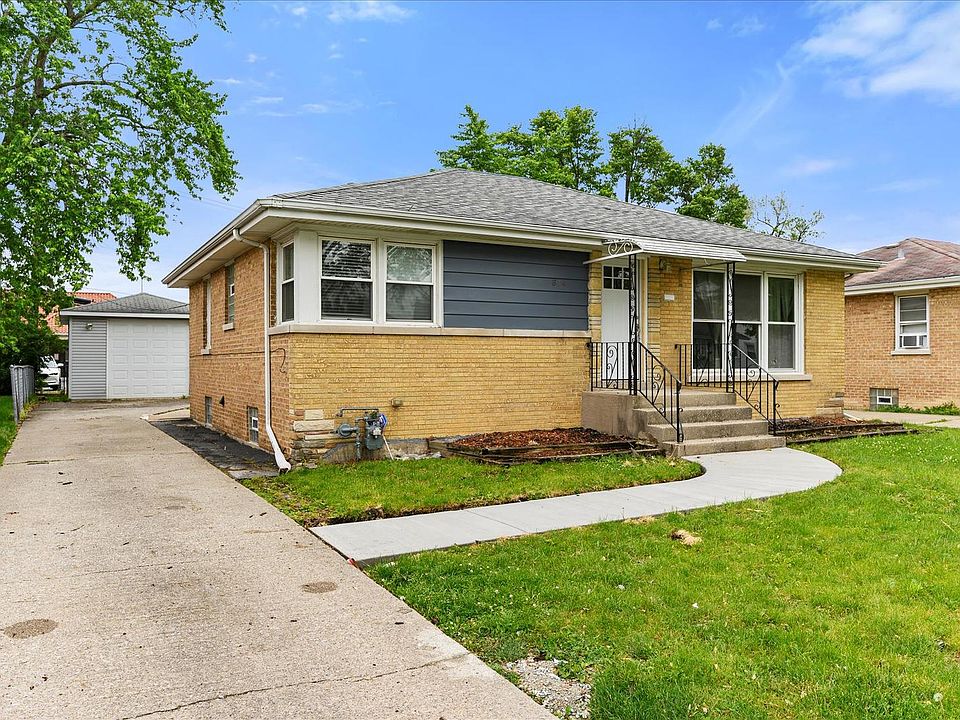 1st image of 614 E 162nd Pl