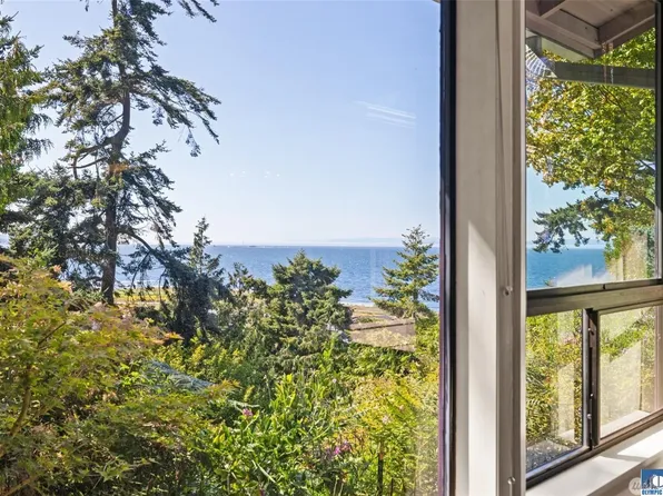 72 Vista Ln, Port Angeles, WA 98362