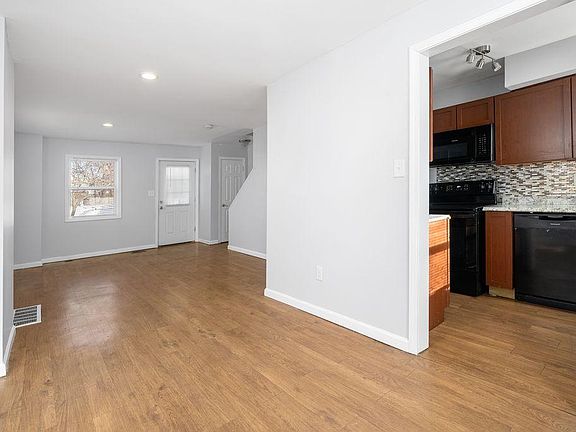 2nd image of 1479 Cordell Ave #A