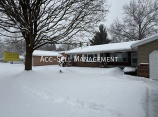 5796 Christie Ave SE, Kentwood, MI 49508