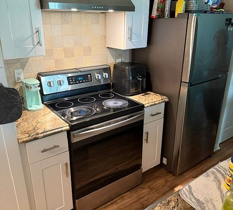 2nd image of 47 Bolton Ct Unit 47