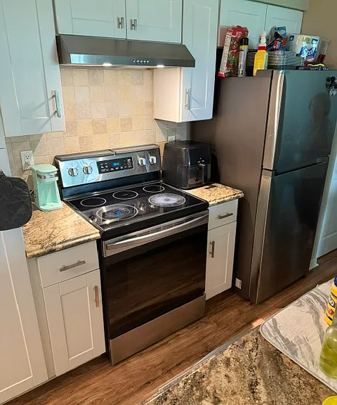 47 Bolton Ct #47 — Photo 2