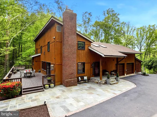 11930 Henderson Rd, Clifton, VA 20124