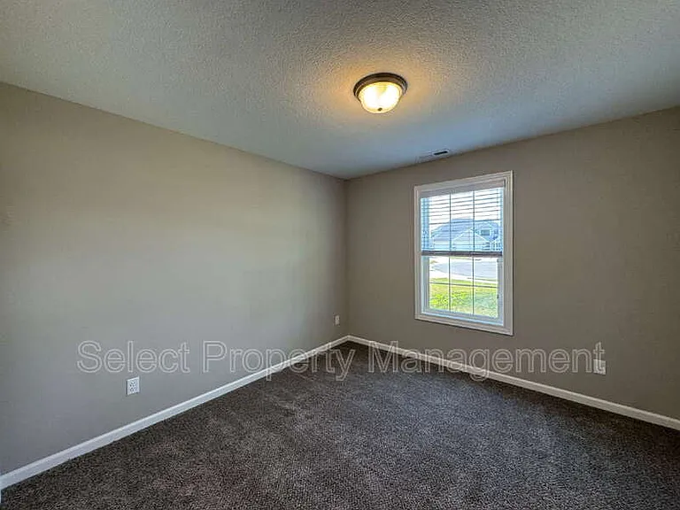 4722 Whittlebury Dr — Photo 16