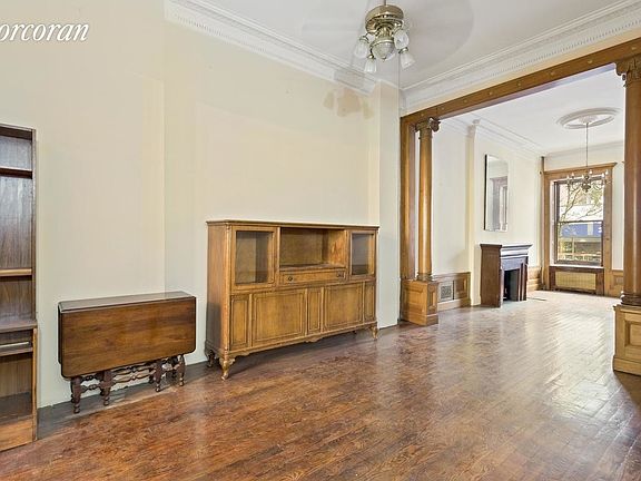 3rd image of 263 W 90th St