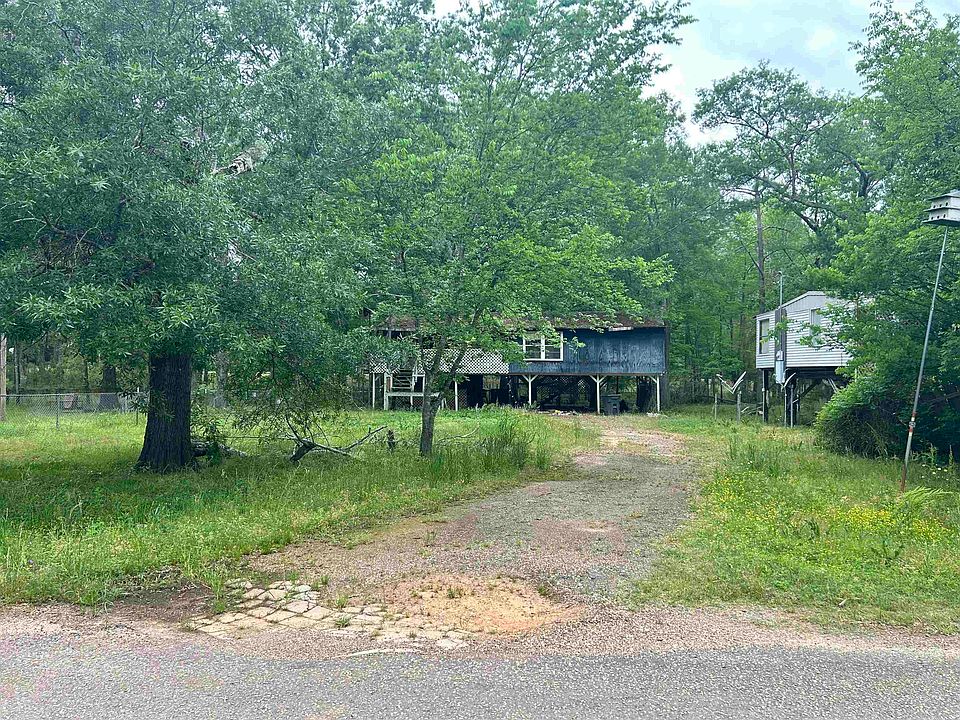 1st image of 165 Lori Dr