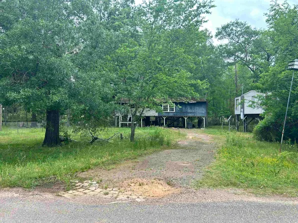 165 Lori Dr, Karnack, TX 75661