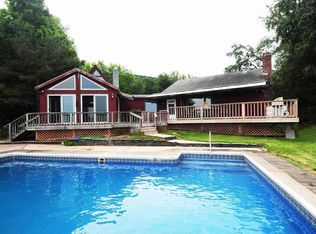 337 Bulson Rd, Troy, NY 12180