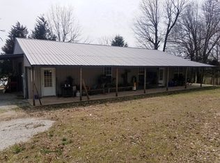 494 Carpenter Ln, Piggott, AR 72454