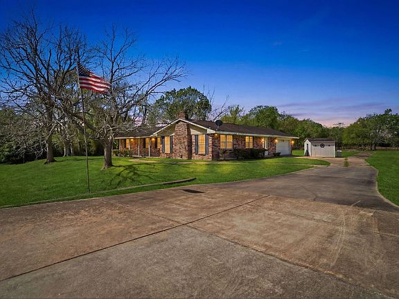 3rd image of 12410 Roy Rd