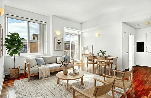 454 Manhattan Ave #8I Photo 1
