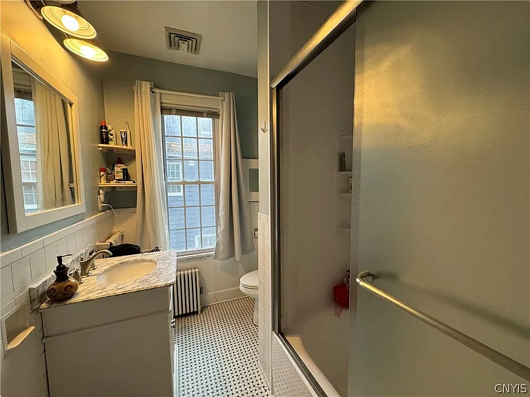 1801 James St #2 — Photo 12