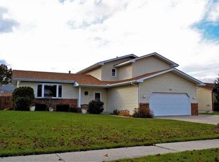 721 Wirtz Rd, Crown Point, IN 46307