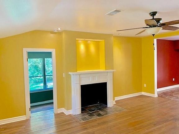 4th image of 6132 Skylane Dr